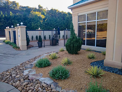 Hilton Garden Inn Landscaping